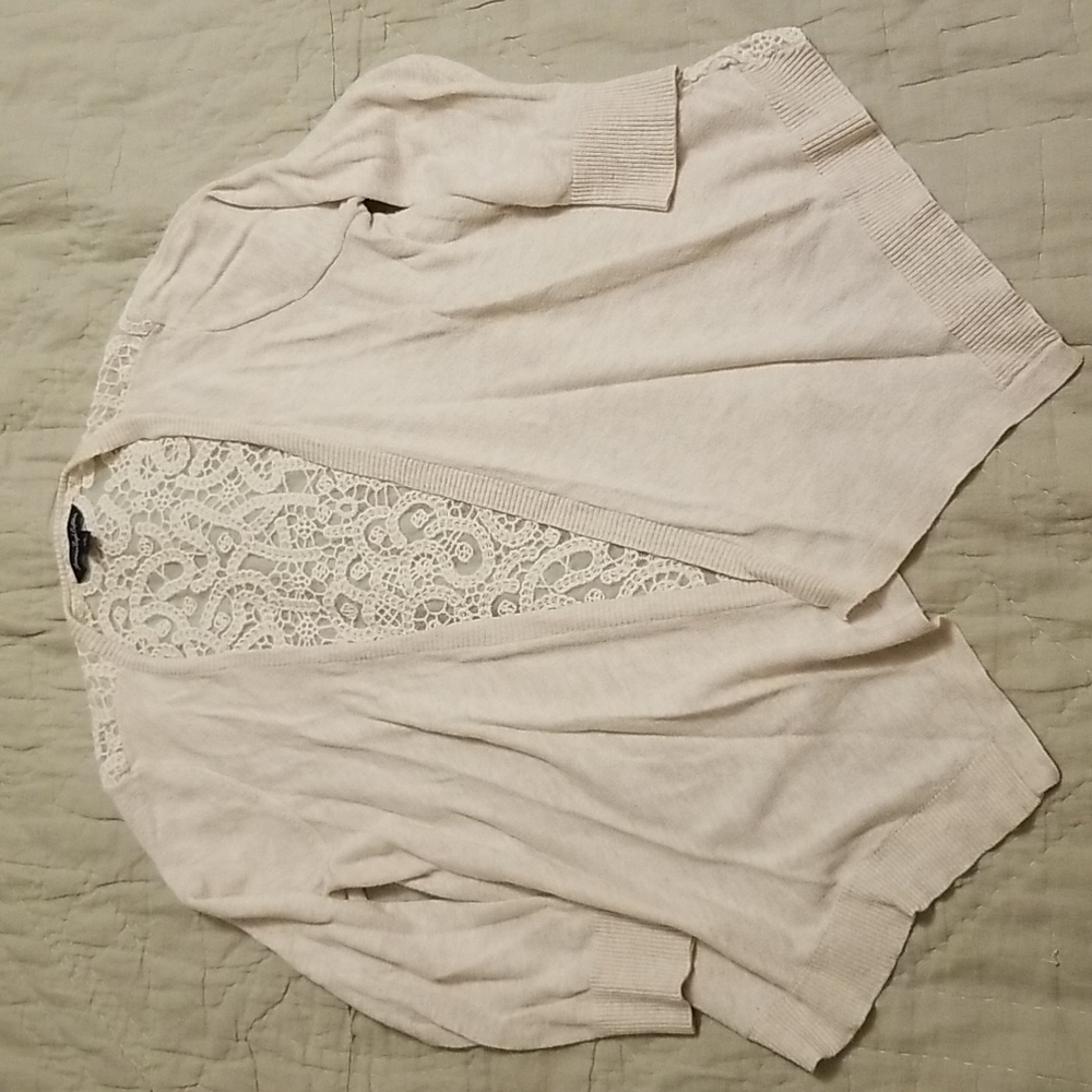 American Eagle womens juniors cream lace back cardigan sz Small